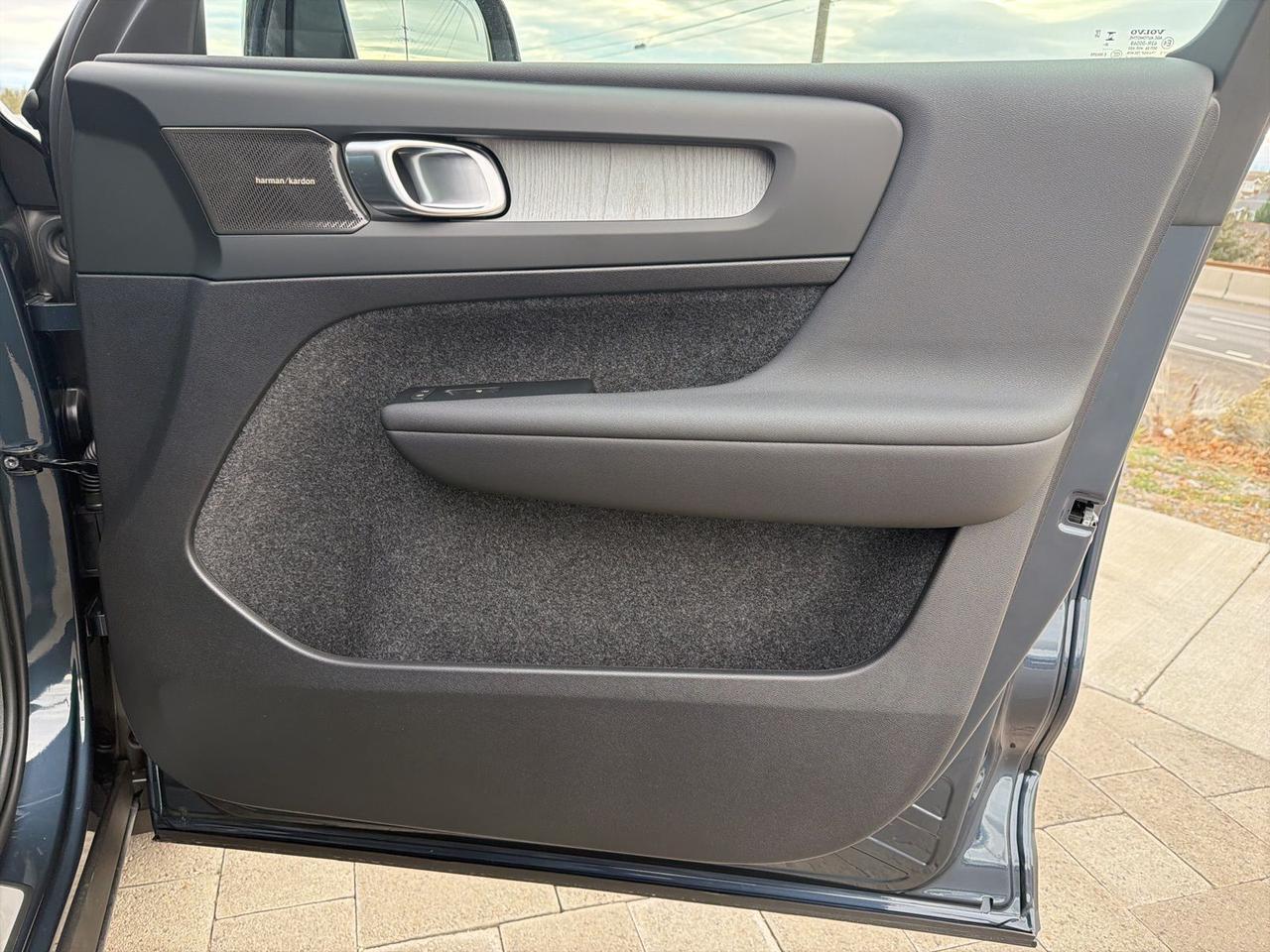 2026 Volvo XC40 B5 Ultra Bend OR