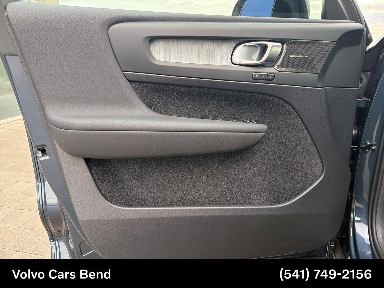 2026 Volvo XC40 B5 Ultra Bend OR