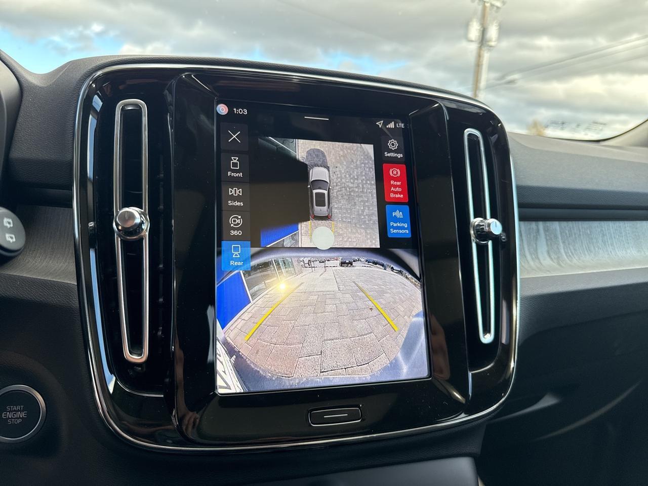 2026 Volvo XC40 B5 Ultra Bend OR