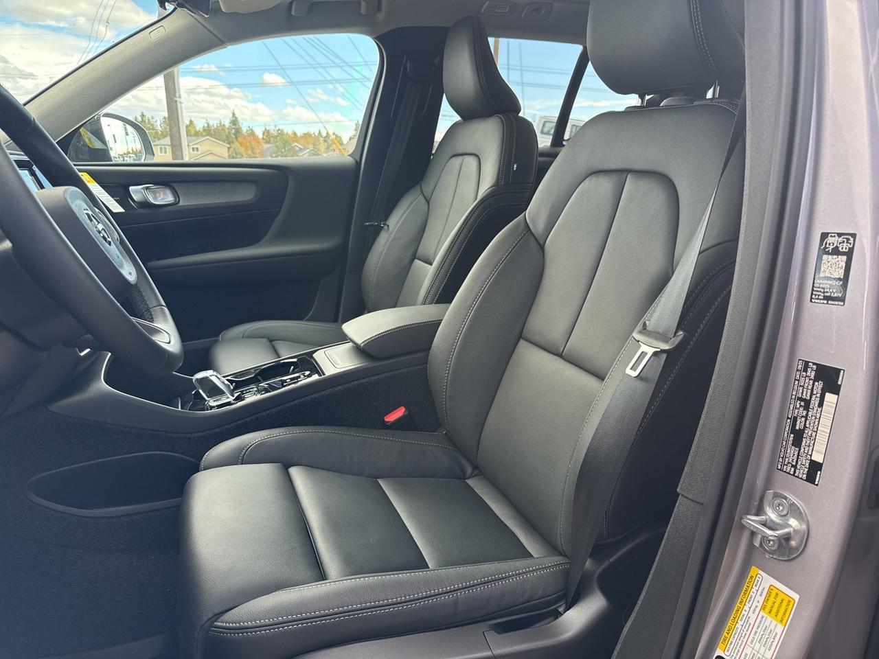 2026 Volvo XC40 B5 Ultra Bend OR