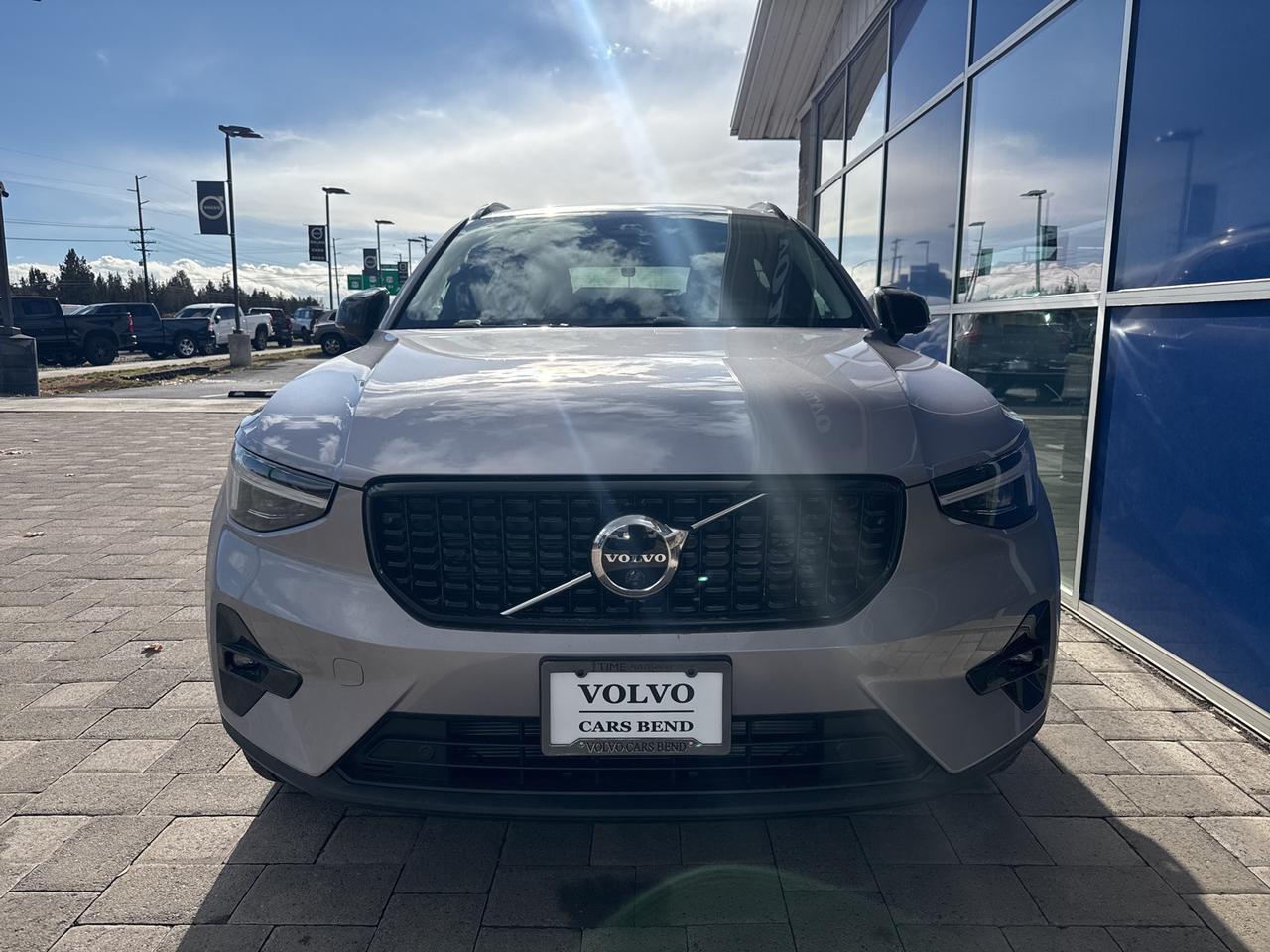 2026 Volvo XC40 B5 Ultra Bend OR