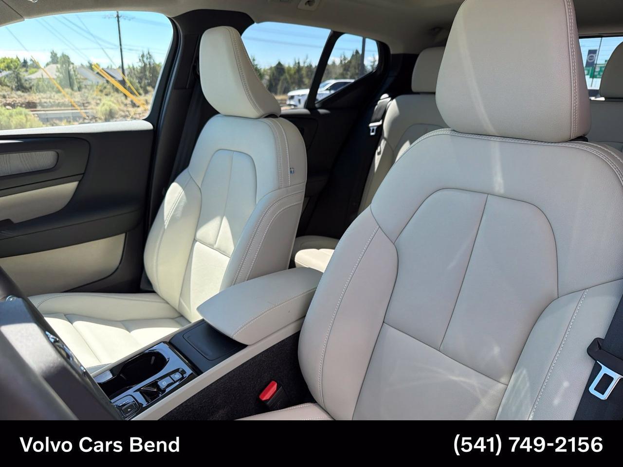 2026 Volvo XC40 B5 Ultra Bend OR