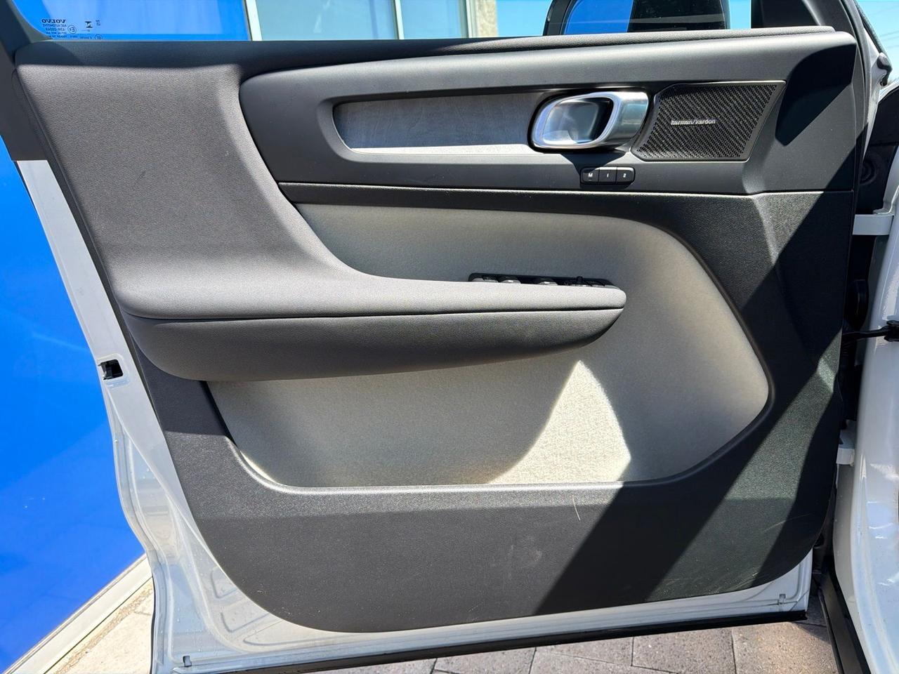 2026 Volvo XC40 B5 Ultra Bend OR