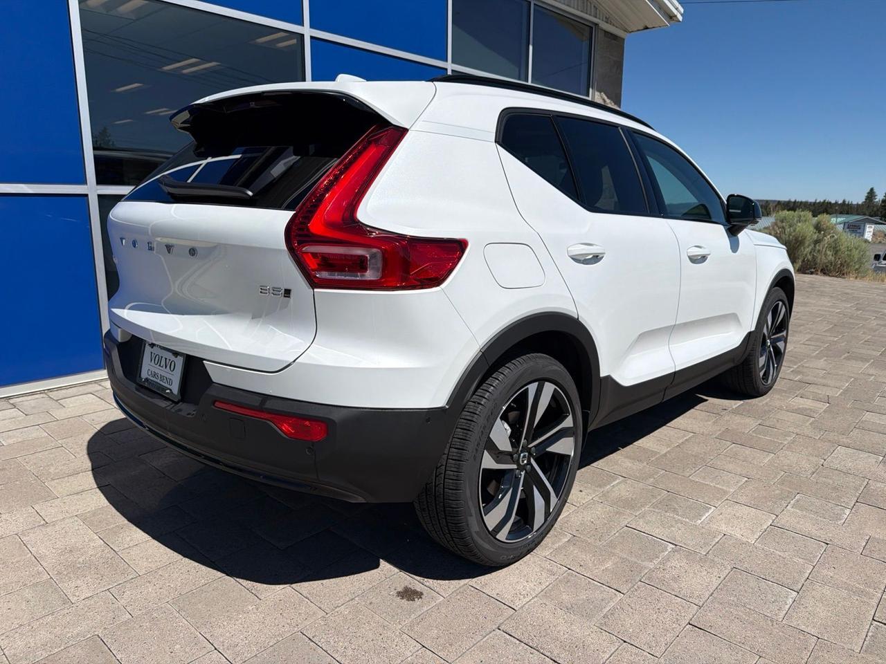 2026 Volvo XC40 B5 Ultra Bend OR