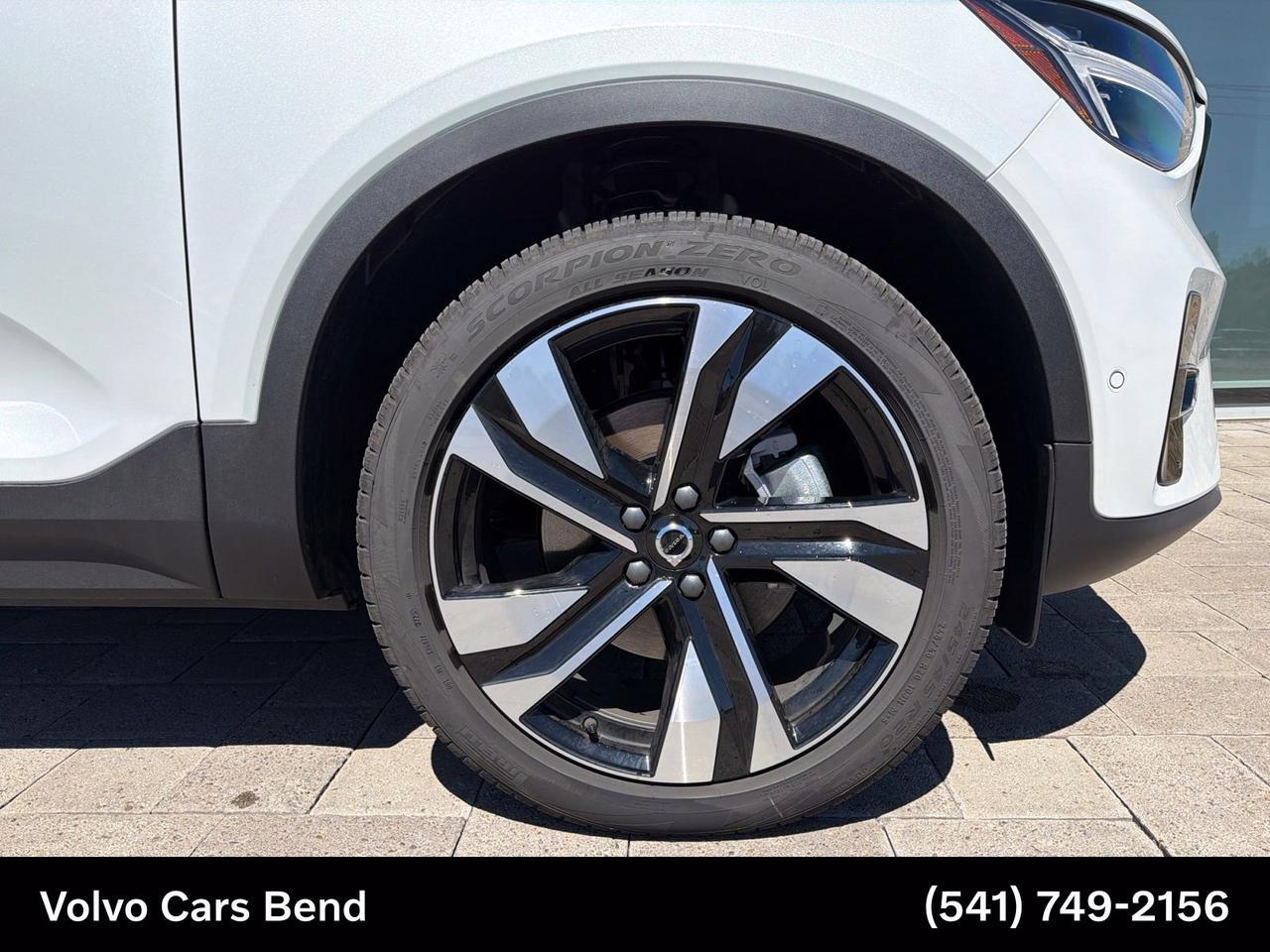 2026 Volvo XC40 B5 Ultra Bend OR