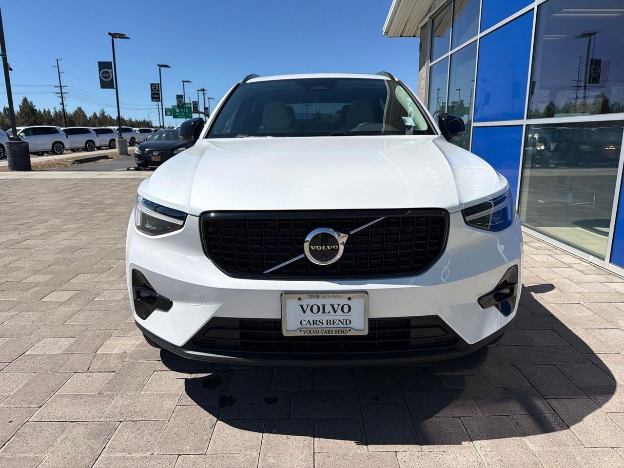 2026 Volvo XC40 B5 Ultra Bend OR
