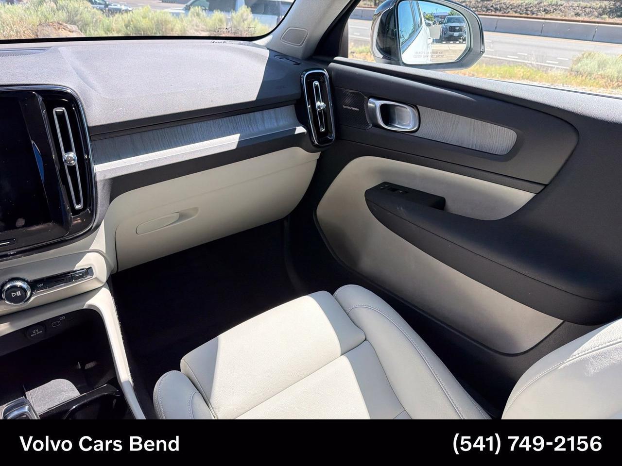 2026 Volvo XC40 B5 Ultra Bend OR