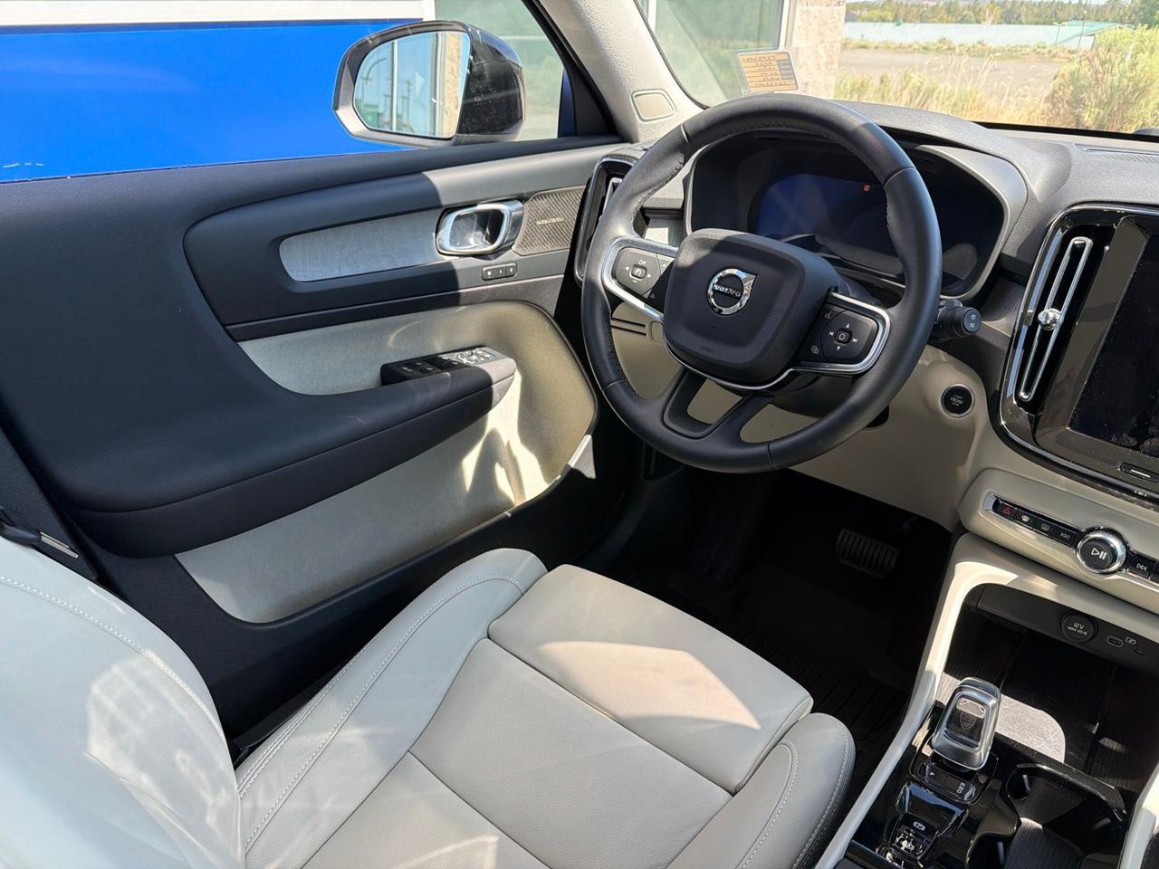 2026 Volvo XC40 B5 Ultra Bend OR