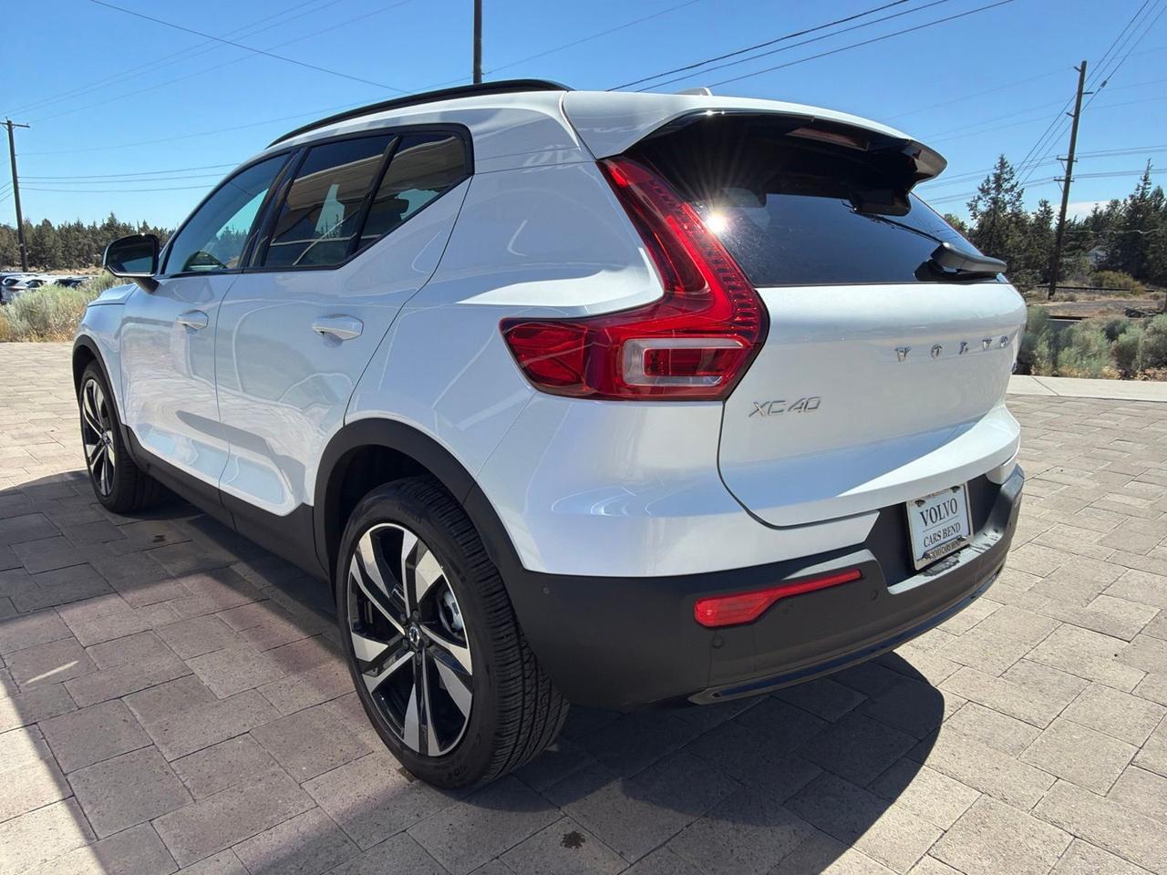2026 Volvo XC40 B5 Ultra Bend OR