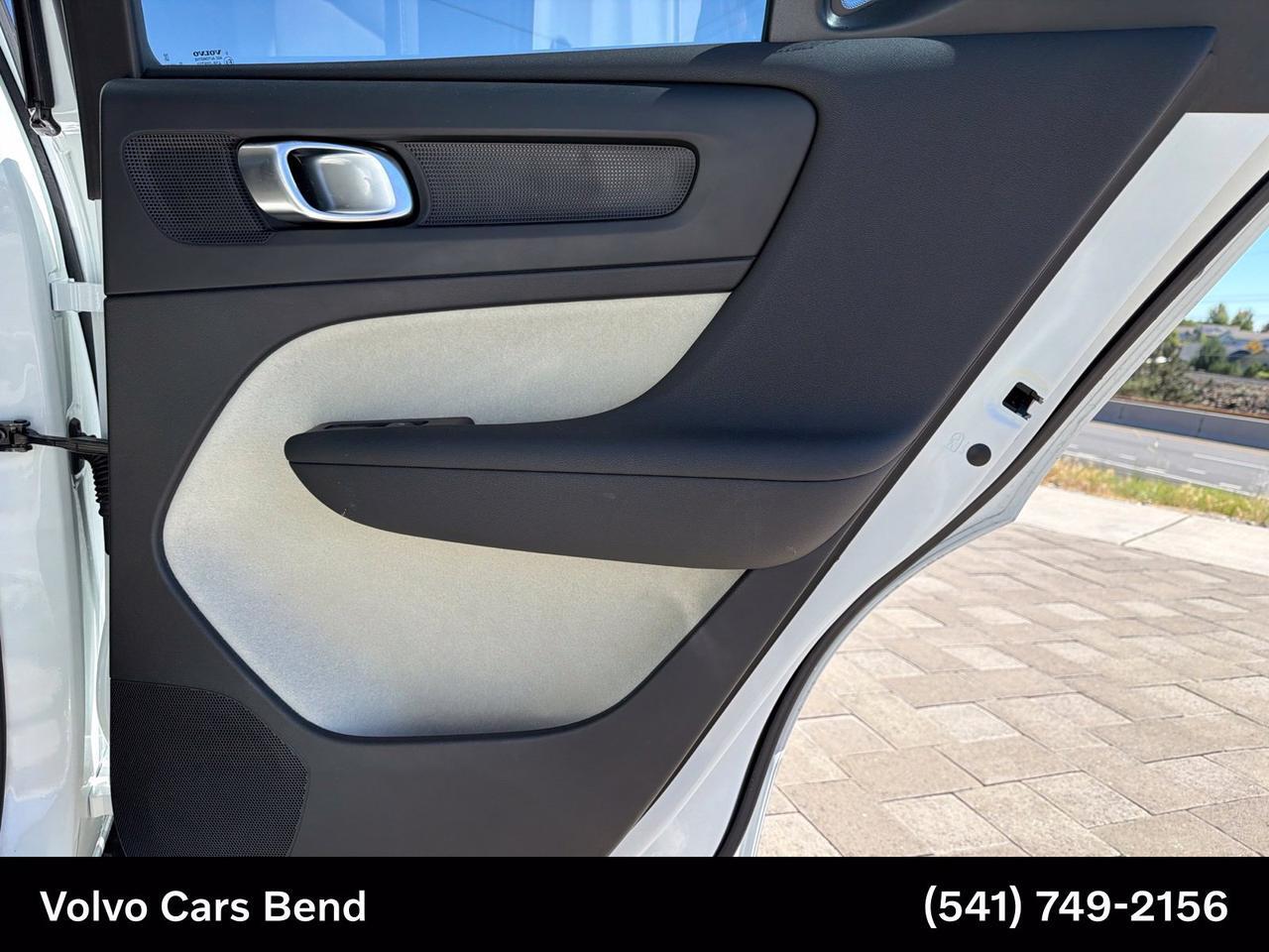 2026 Volvo XC40 B5 Ultra Bend OR