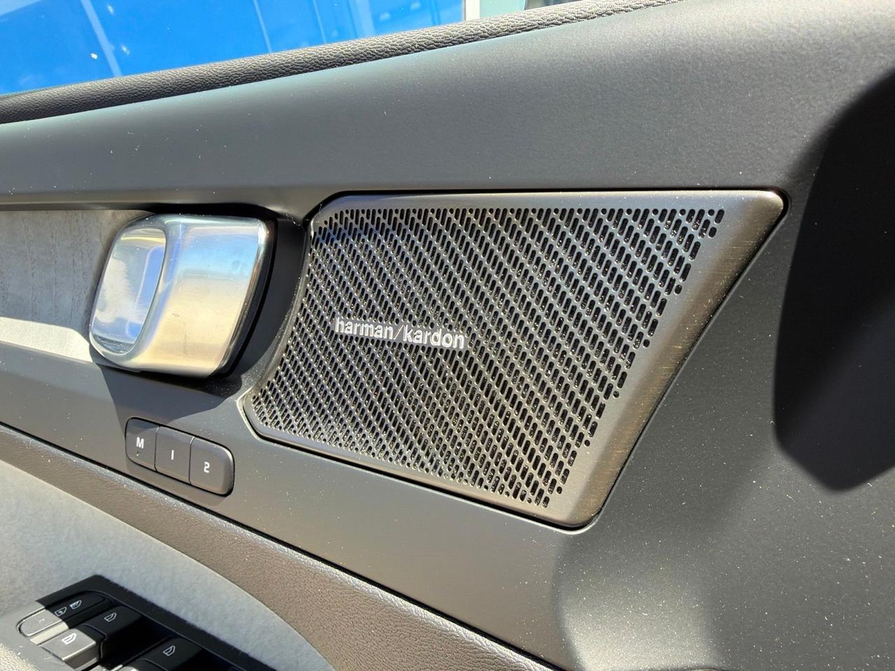 2026 Volvo XC40 B5 Ultra Bend OR