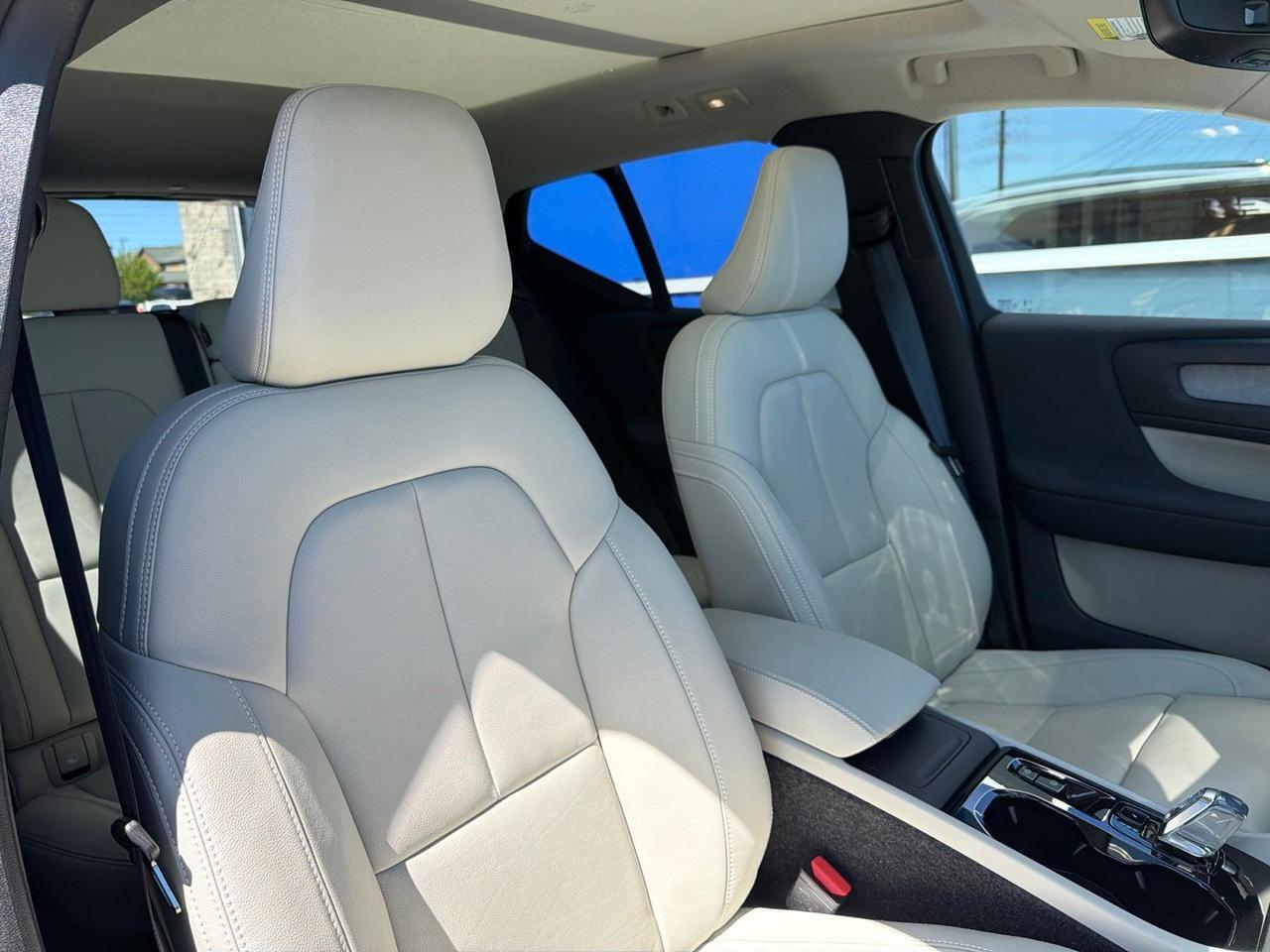 2026 Volvo XC40 B5 Ultra Bend OR