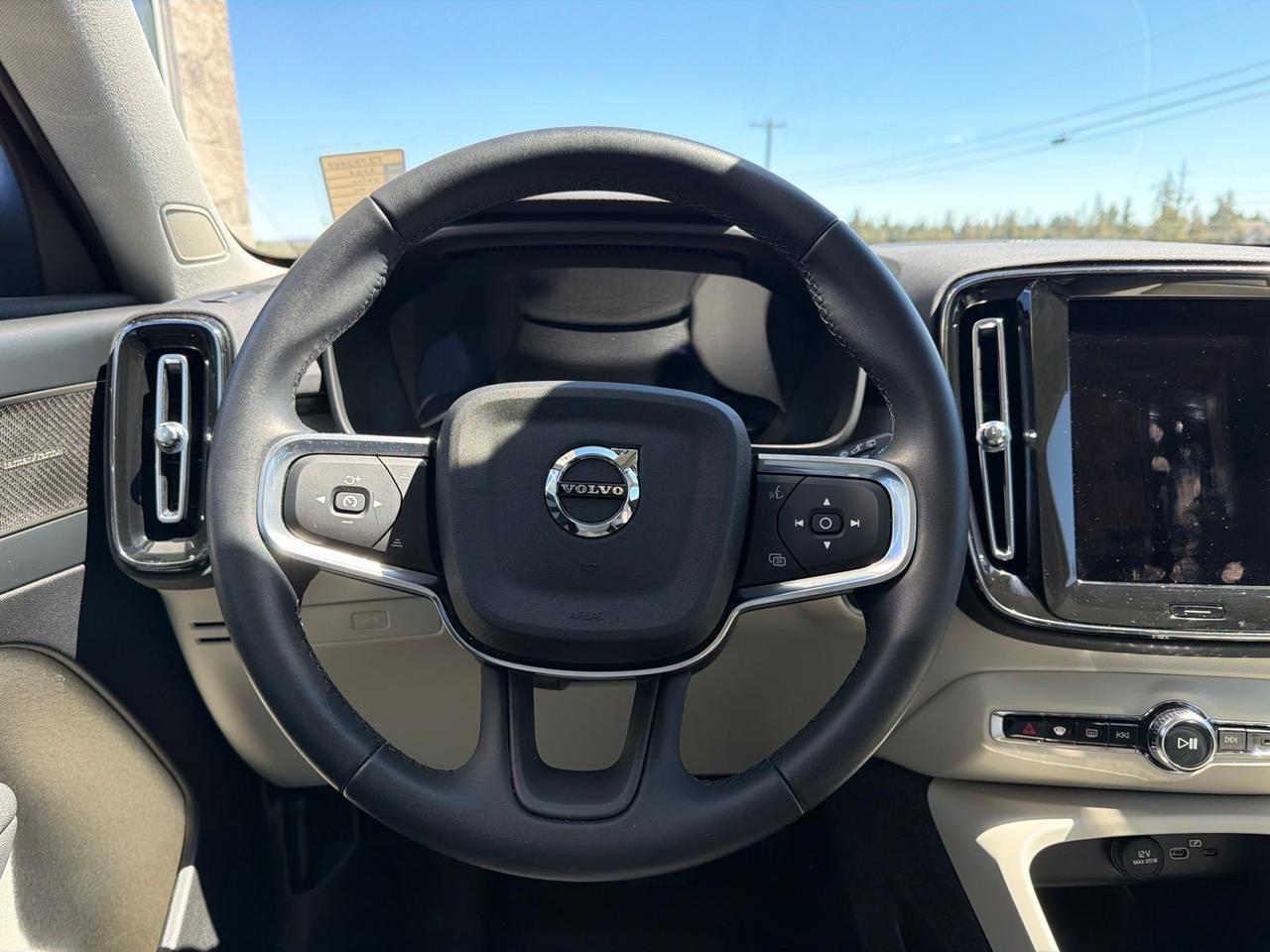 2026 Volvo XC40 B5 Ultra Bend OR