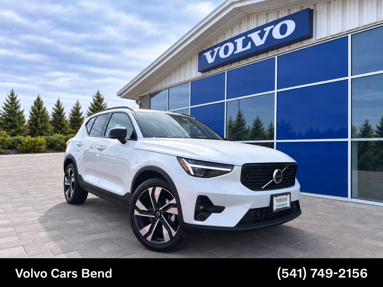 2026 Volvo XC40 B5 Ultra
