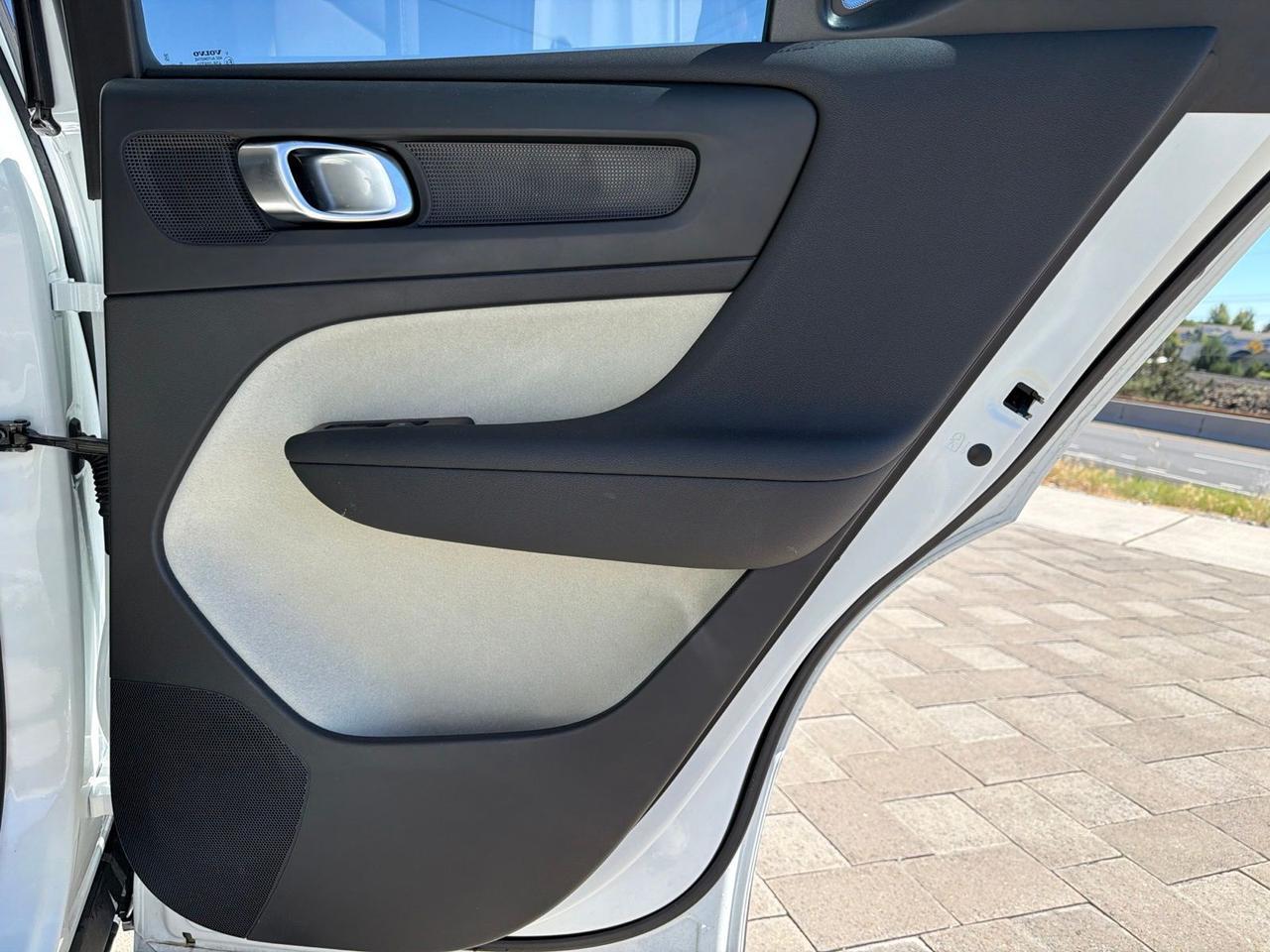 2026 Volvo XC40 B5 Ultra Bend OR