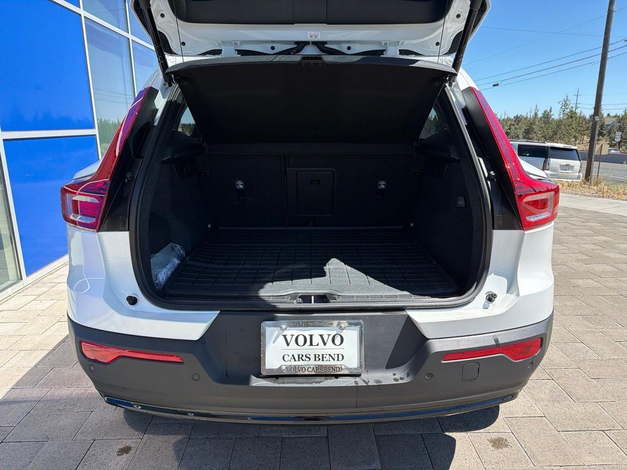 2026 Volvo XC40 B5 Ultra Bend OR