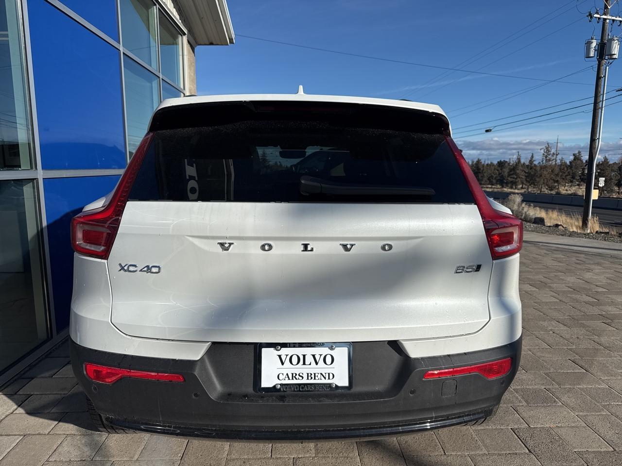 2026 Volvo XC40 B5 Ultra Bend OR