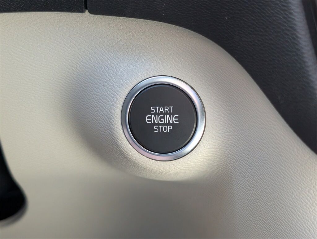 2026 Volvo XC40 B5 Ultra Hunt Valley MD