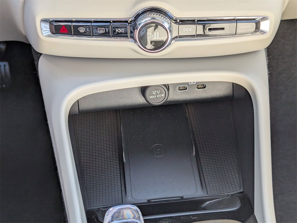 2026 Volvo XC40 B5 Ultra Hunt Valley MD