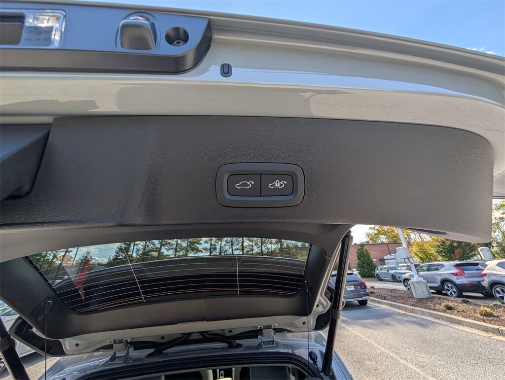 2026 Volvo XC40 B5 Ultra Hunt Valley MD