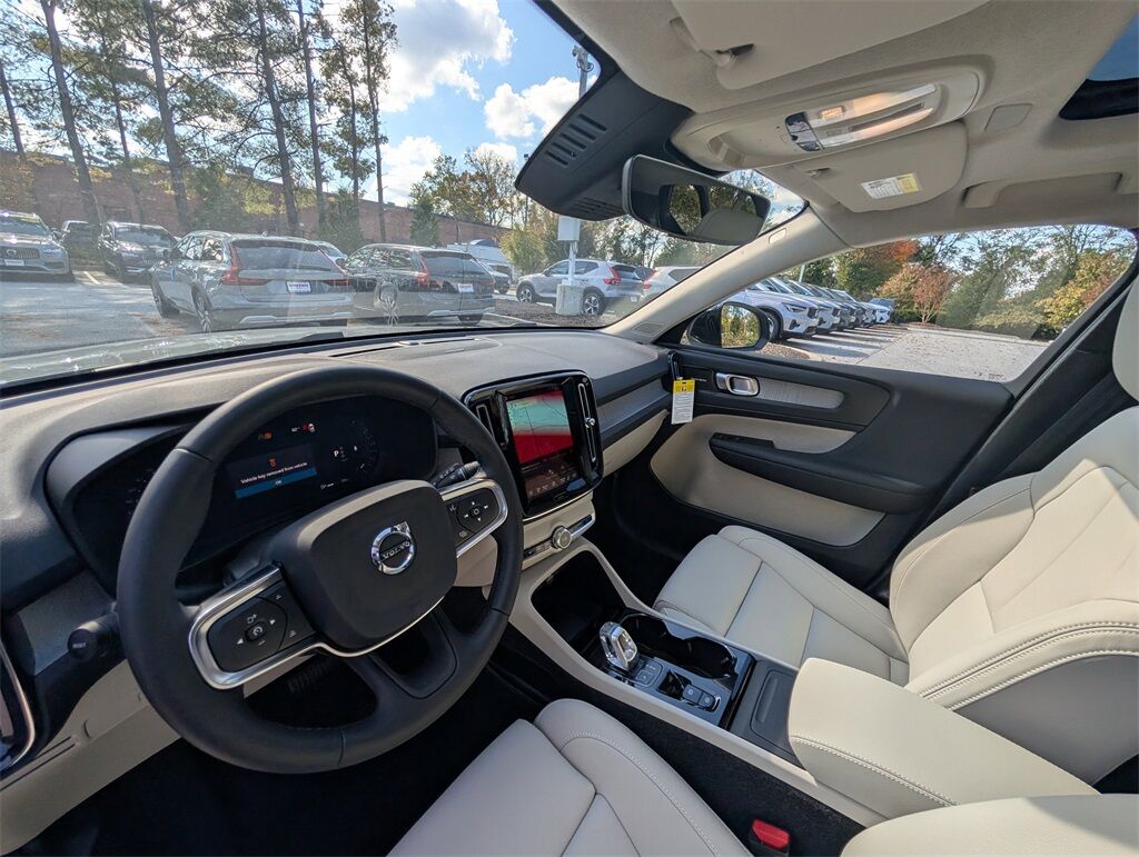 2026 Volvo XC40 B5 Ultra Hunt Valley MD