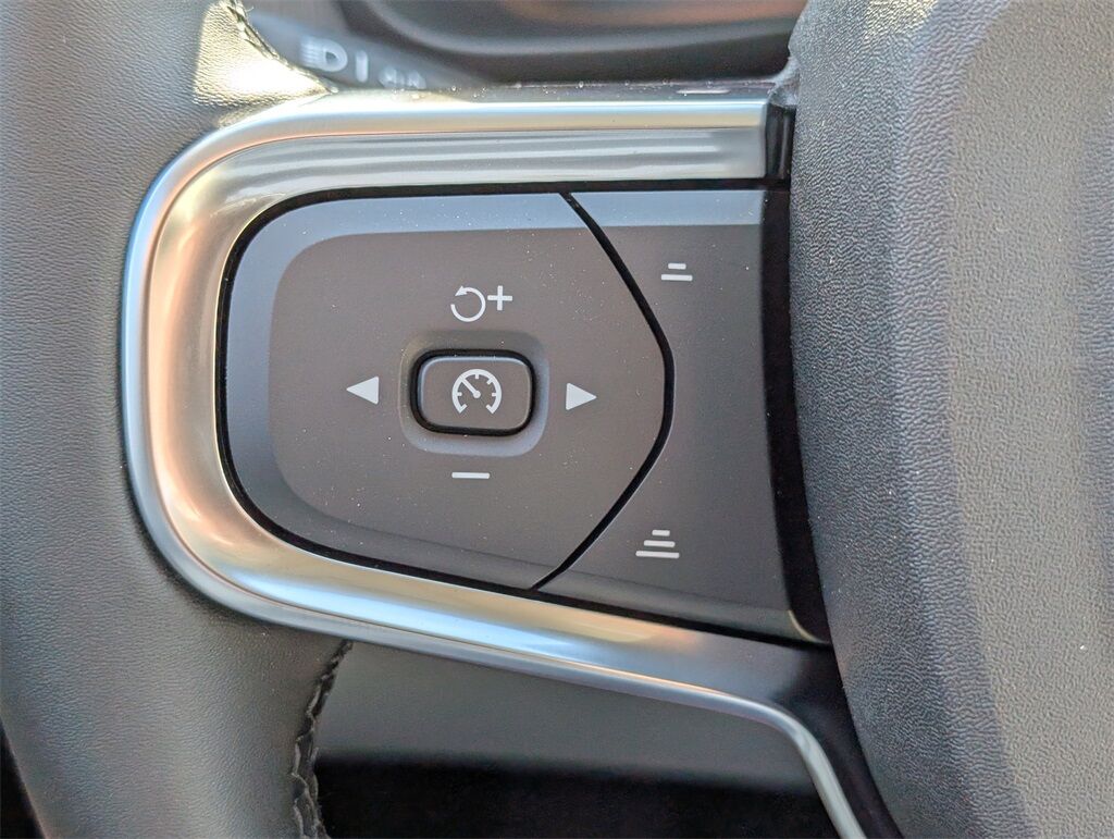 2026 Volvo XC40 B5 Ultra Hunt Valley MD