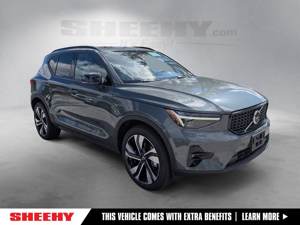 2026 Volvo XC40
