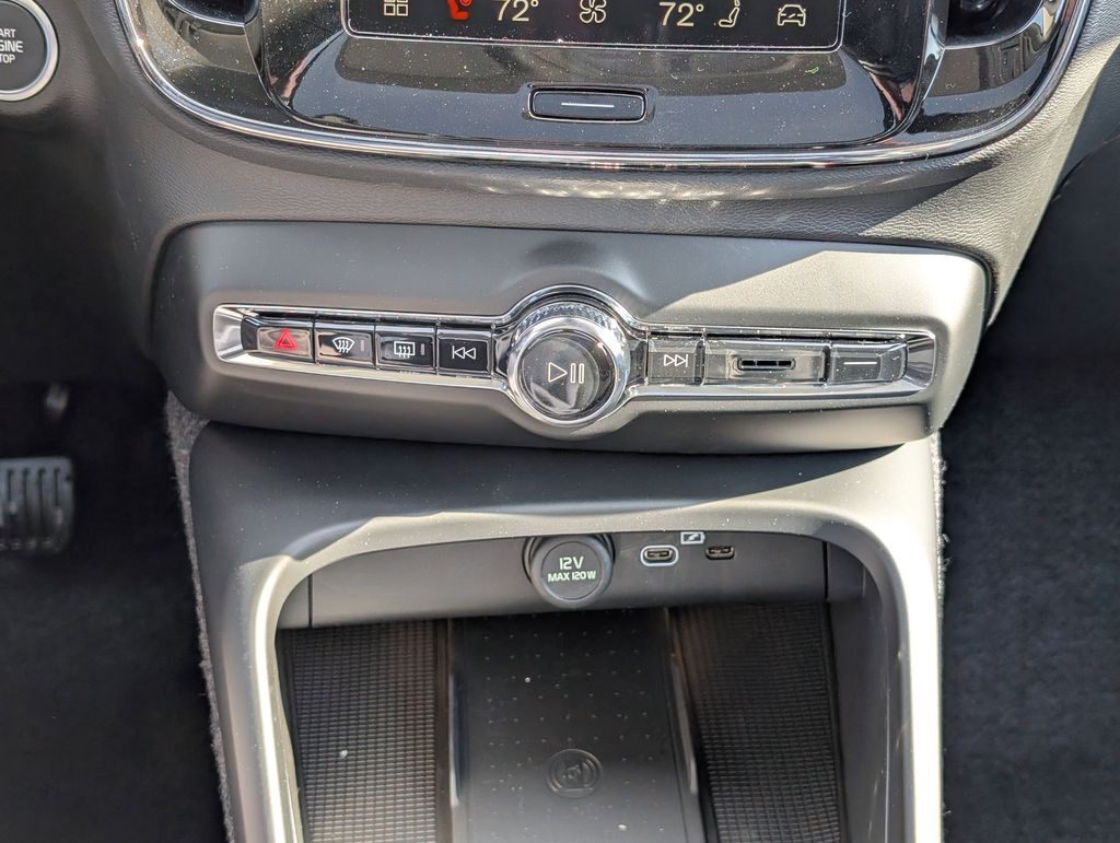 2026 Volvo XC40 B5 Ultra Hunt Valley MD