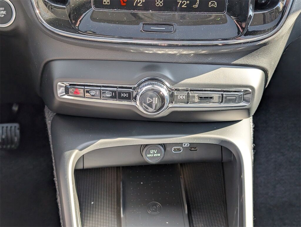 2026 Volvo XC40 B5 Ultra Hunt Valley MD