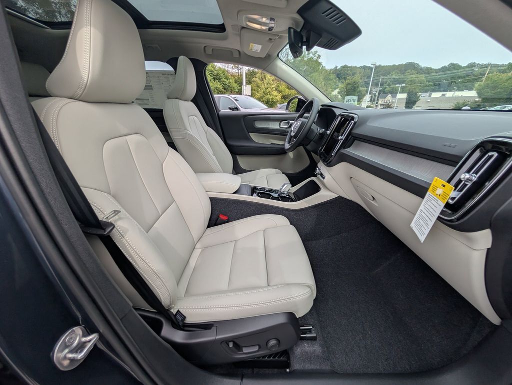 2026 Volvo XC40 B5 Ultra Hunt Valley MD