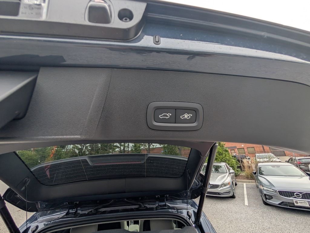 2026 Volvo XC40 B5 Ultra Hunt Valley MD