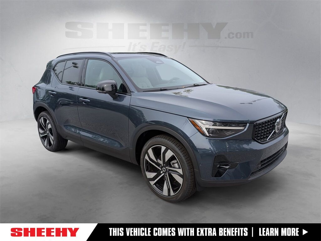 2026 Volvo XC40 B5 Ultra