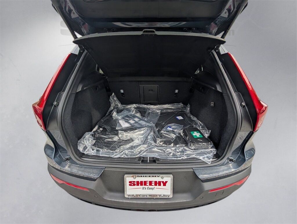 2026 Volvo XC40 B5 Ultra Hunt Valley MD