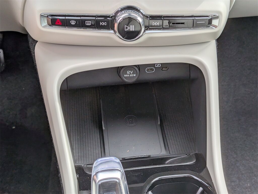 2026 Volvo XC40 B5 Ultra Hunt Valley MD