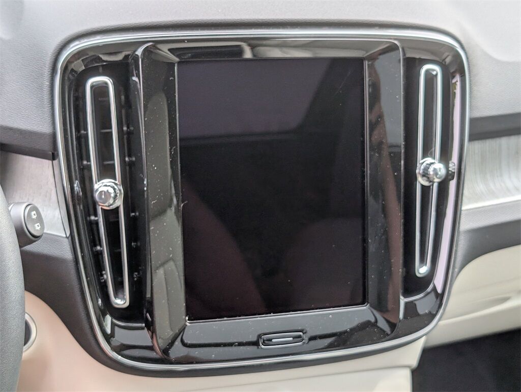 2026 Volvo XC40 B5 Ultra Hunt Valley MD