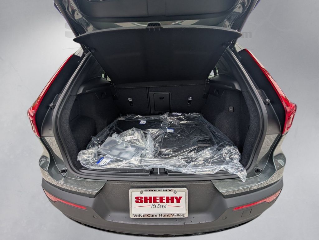 2026 Volvo XC40 B5 Ultra Hunt Valley MD
