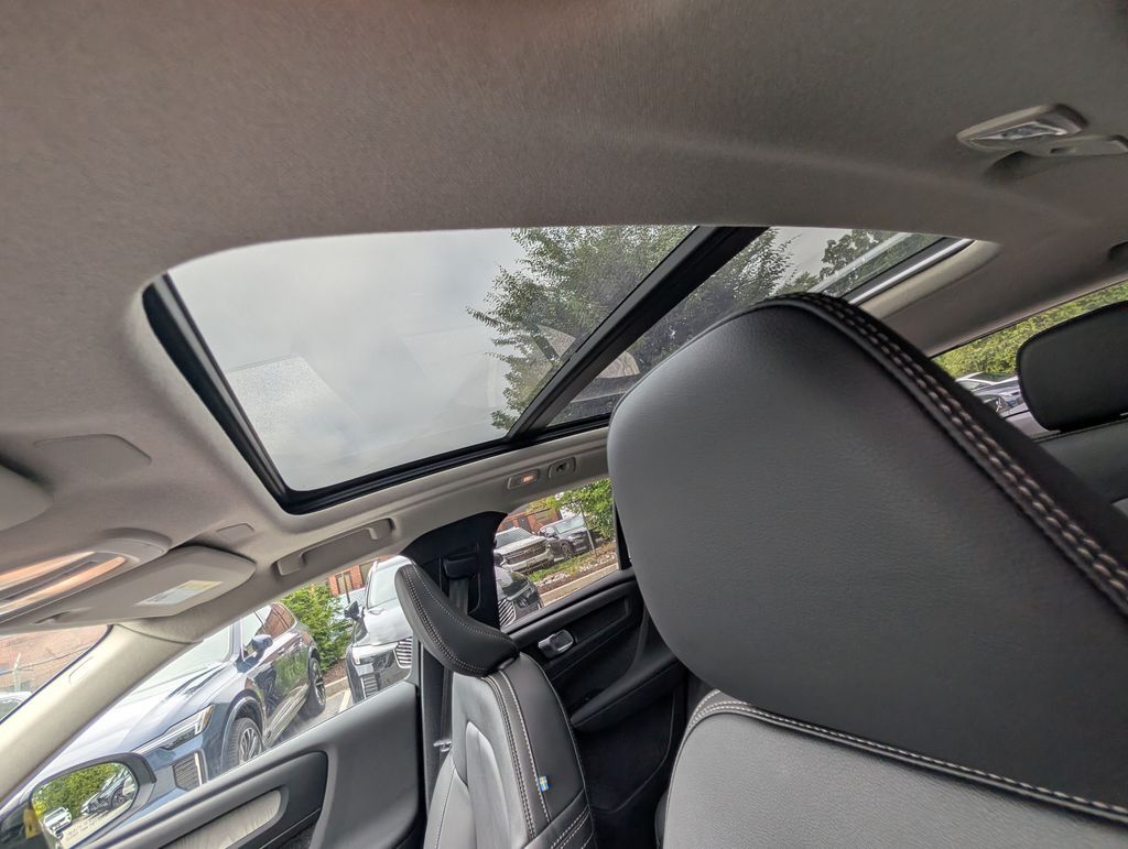 2026 Volvo XC40 B5 Ultra Hunt Valley MD