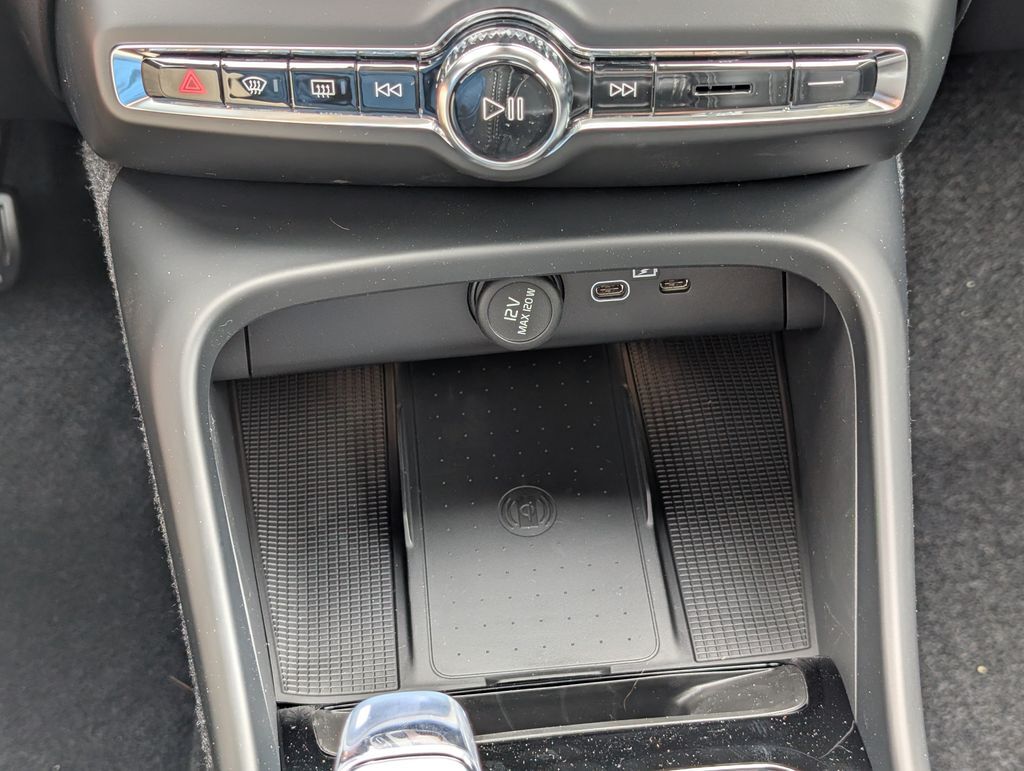 2026 Volvo XC40 B5 Ultra Hunt Valley MD