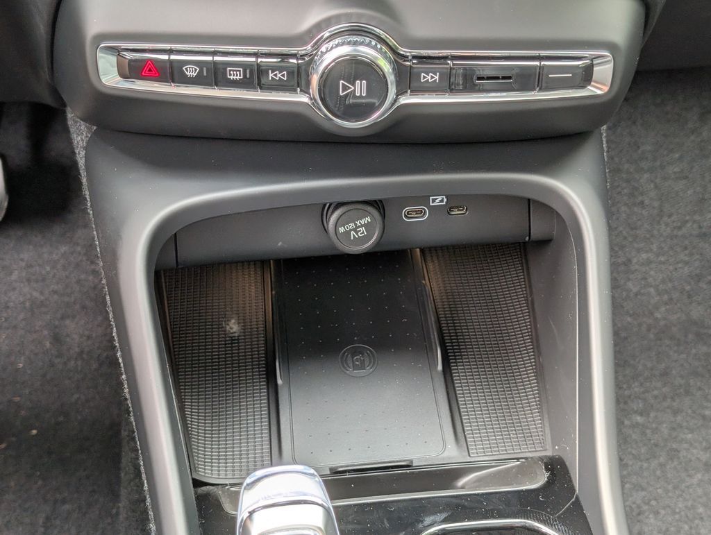 2026 Volvo XC40 B5 Ultra Hunt Valley MD