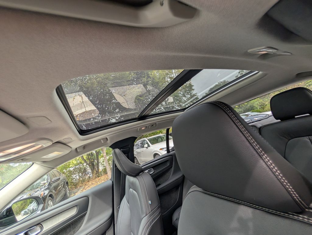 2026 Volvo XC40 B5 Ultra Hunt Valley MD