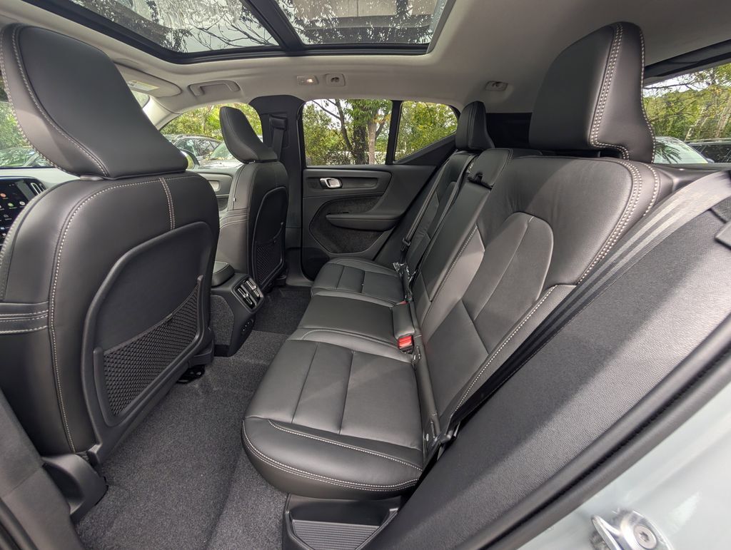 2026 Volvo XC40 B5 Ultra Hunt Valley MD