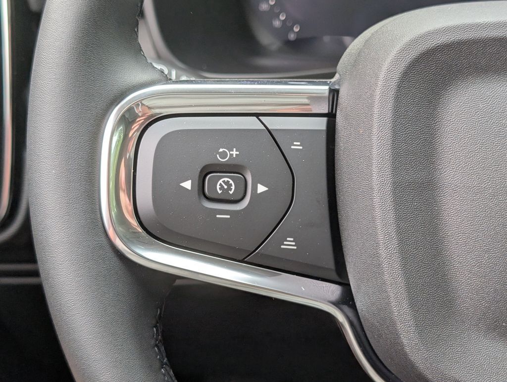 2026 Volvo XC40 B5 Ultra Hunt Valley MD