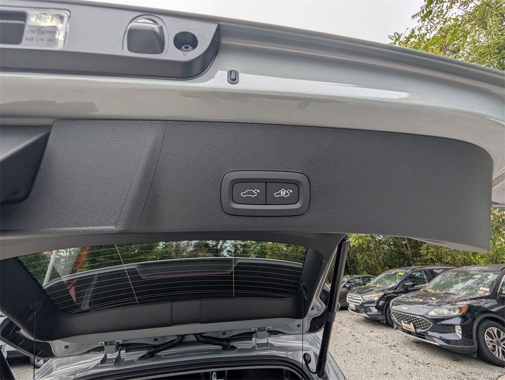 2026 Volvo XC40 B5 Ultra Hunt Valley MD