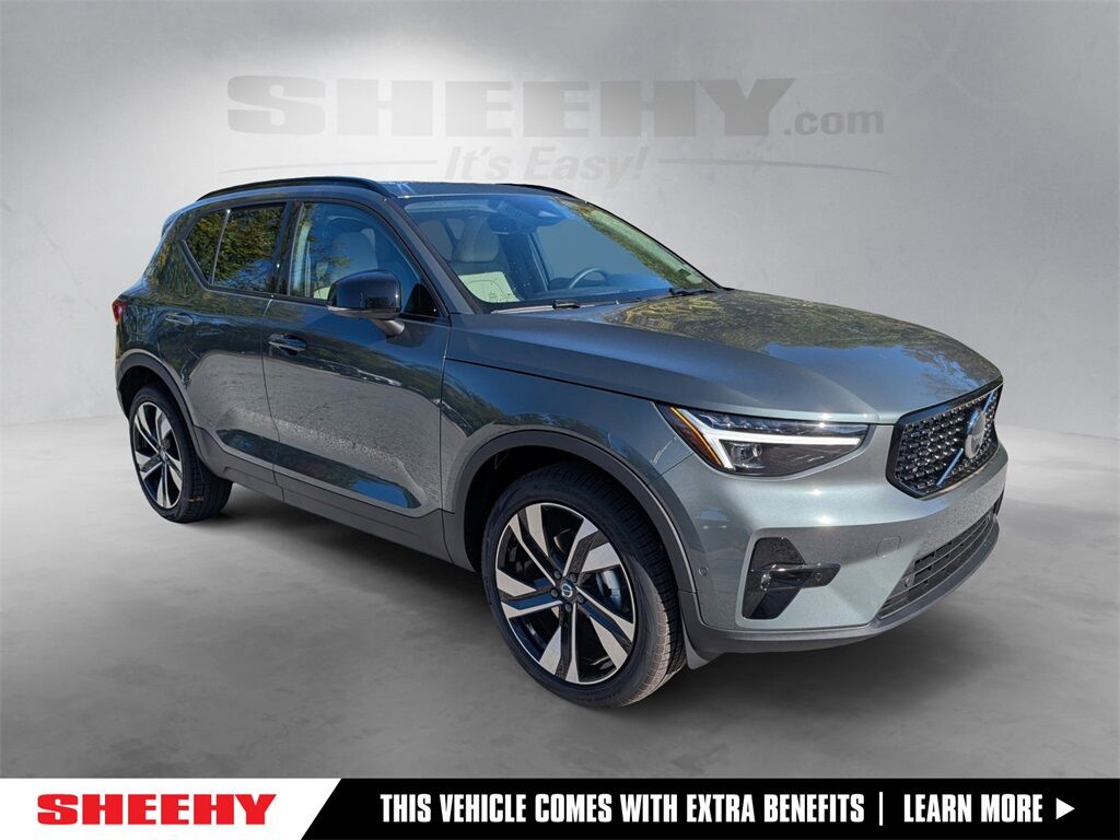 2026 Volvo XC40 B5 Ultra