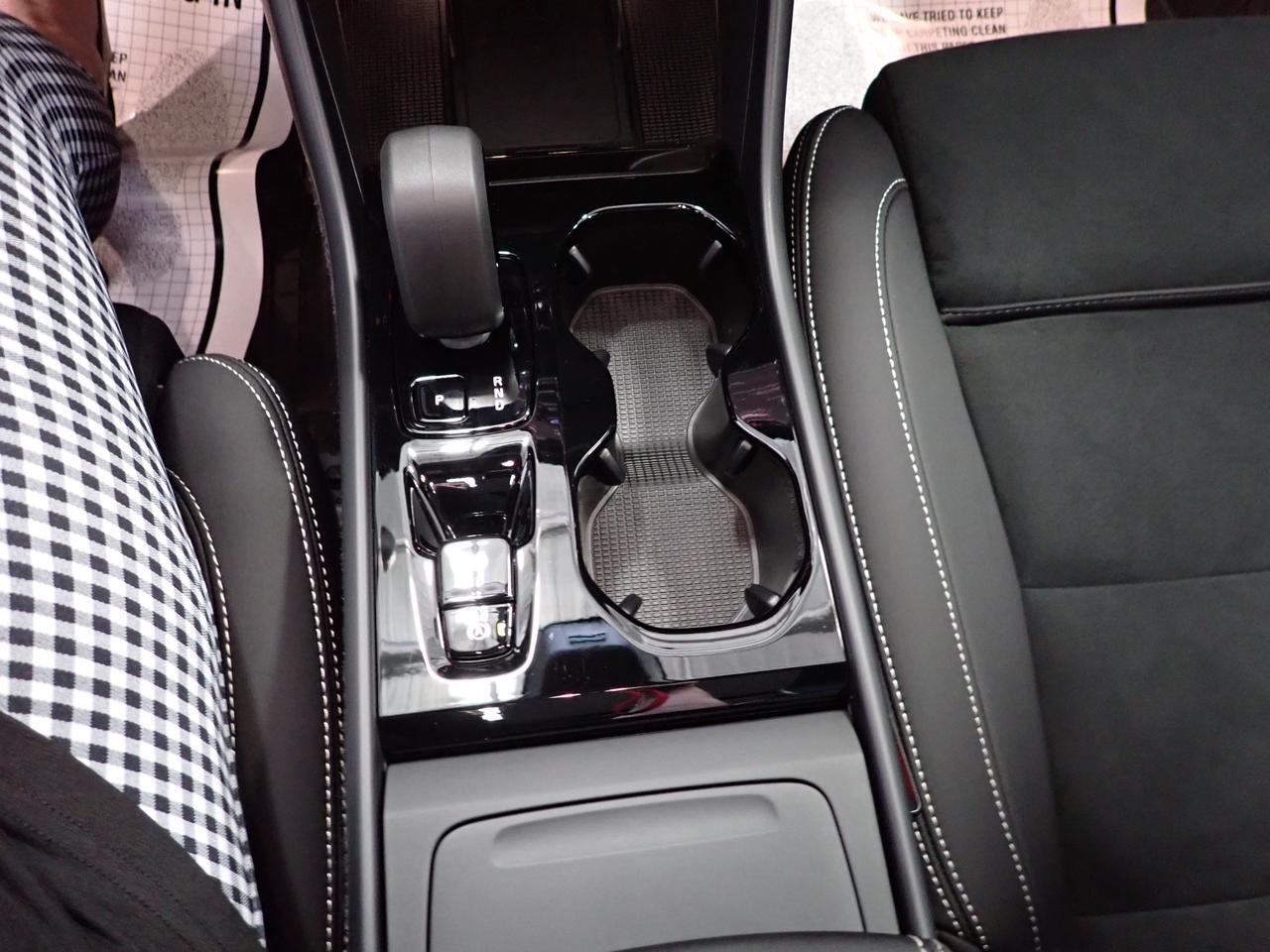 2026 Volvo XC40 Ultra Black Edition AWD *HYBRID* LEATHER NAVI SUNROOF Listowel ON