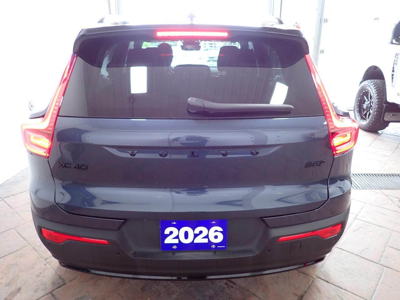 2026 Volvo XC40 Ultra Black Edition AWD *HYBRID* LEATHER NAVI SUNROOF Listowel ON