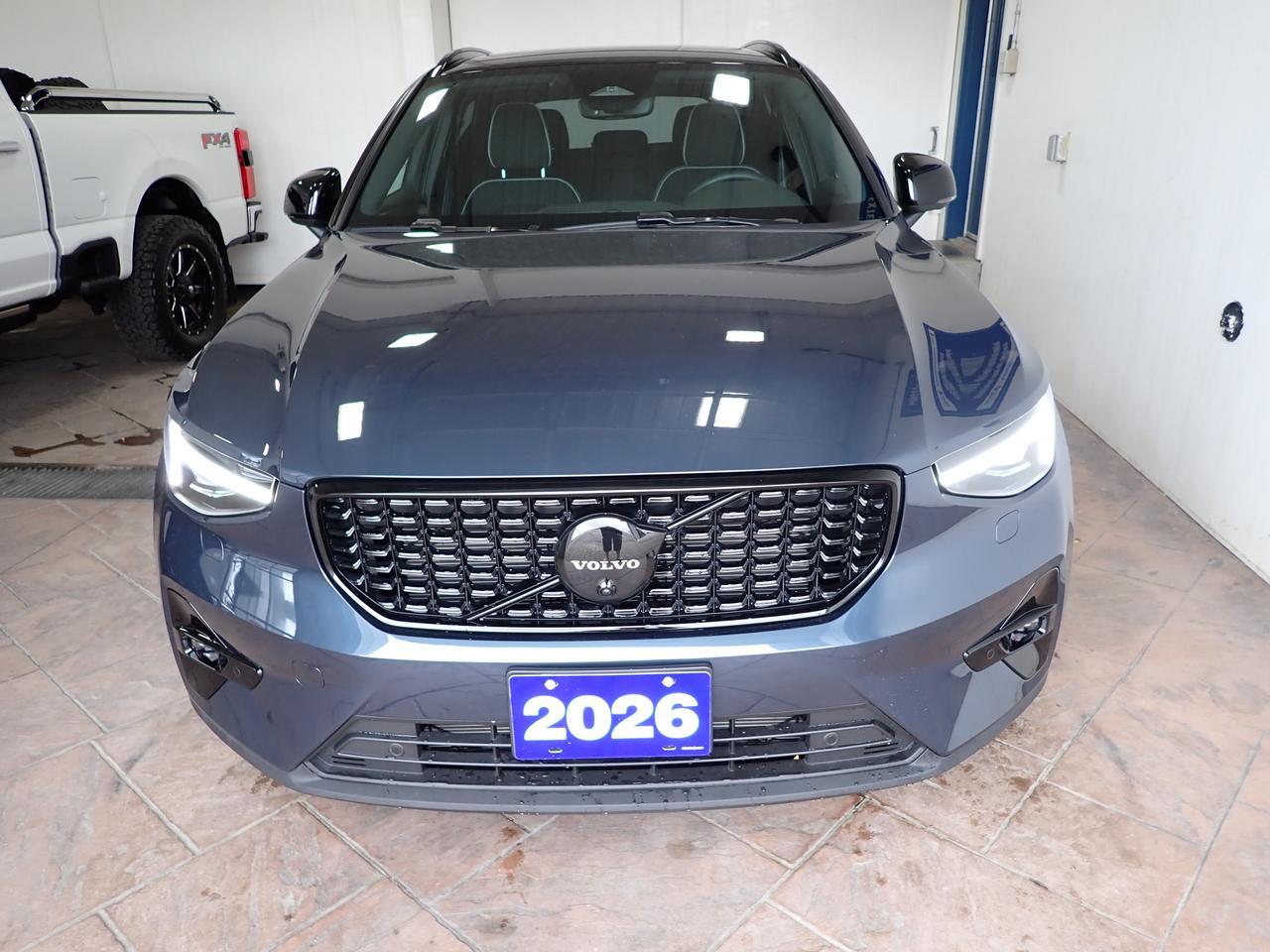 2026 Volvo XC40 Ultra Black Edition AWD *HYBRID* LEATHER NAVI SUNROOF Listowel ON