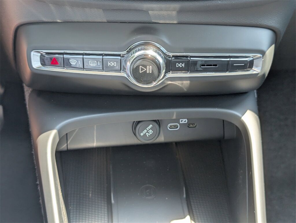 2026 Volvo XC40 Hunt Valley MD