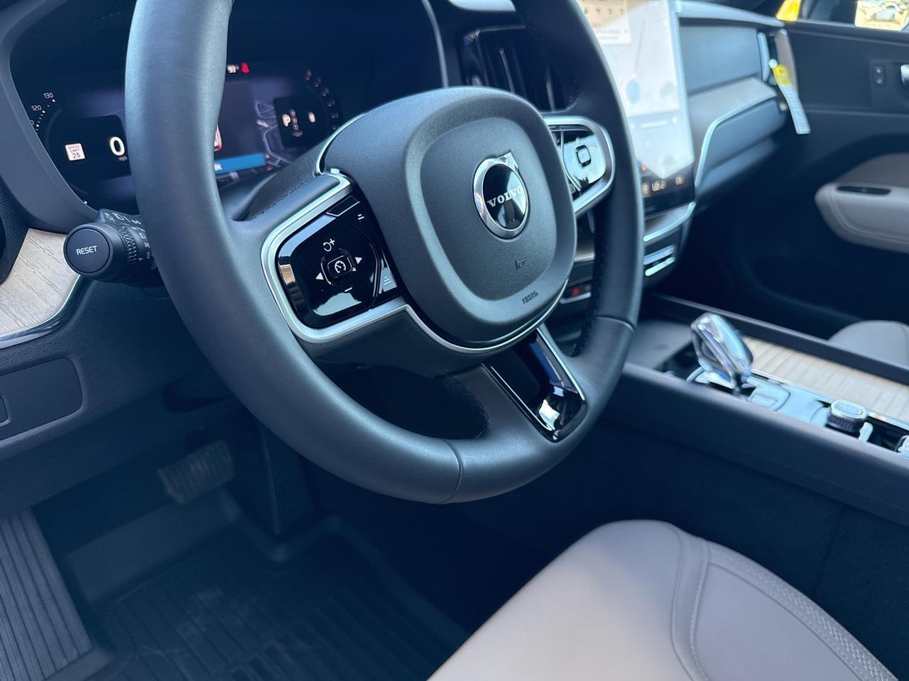 2026 Volvo XC60 Bend OR