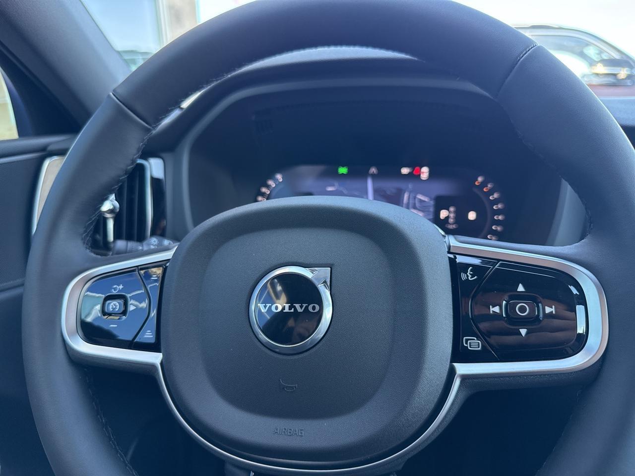 2026 Volvo XC60 Bend OR